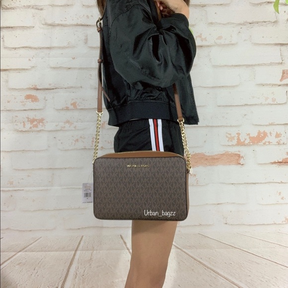 Michael Kors Jet Set Item Large EW Crossbody - Picture 2 of 8